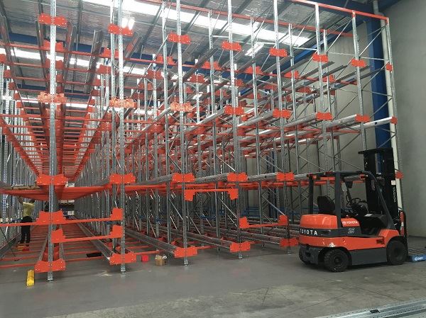 Projekt Sag-shuttle Racking System of Company B I Syney